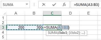 Funkci Suma, která je velmi často používanou funkcí, vložíte standardním postupem pro vkládání funkcí nebo rychleji pomocí tlačítka Součet skupině Úpravy. 1.