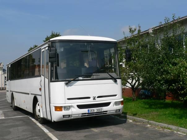 Praktický výcvik v řízení vozidel kategorie D se provádí na autobusu