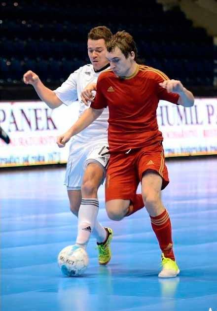 bulletin Futsal Oběžník FUTis 2014/15 Vážení futsalisté! V uplynulém období se toho v českém futsale odehrálo celkem dost.