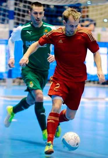 Futsalisté Chrudimi prohráli s Dinou Moskva v úvodním utkání 0:3 FK ERA-PACK Chrudim ISK Dina Moskva 0:3 (0:1) Branky a nahrávky: 18. Prudnikov, 23. Prudnikov (Carlinhos), 27.