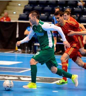 Futsalistům ERA-PACKu Chrudim nevyšel vstup do elitní skupiny UEFA Futsal Cupu. V pardubické ČEZ Aréně prohráli úterní úvodní duel s Dinou Moskva 0:3.