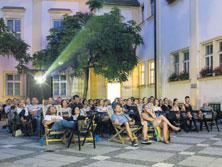 A jsme rádi, že Letní kino, festival UPROSTŘED i Otevřená radnice se těšily vaší oblibě.