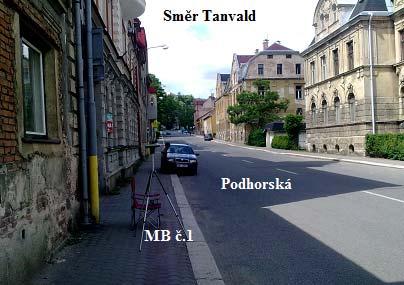 Na následující situaci a obrázcích je bod MB č. 1 znázorněn. Situace: Komunikace Podhorská je obousměrná, má v každém směru jeden pruh. V okolí bodu MB č.