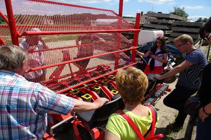 Poslední aktivitou z cyklu Místní produkty byla Exkurze a workshop na farmě Bořitov - pěstování zeleniny,