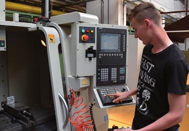 MECHANIK SEŘIZOVAČ Programování CNC strojů Nabízíme unikátní možnost získání výučního listu i maturitního vysvědčení během 4 standardních let!