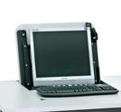 čtvercových profilů 30 30 mm, v pracovní desce uzamykatelná výklopná schránka na klávesnici a LCD monitor do maximální