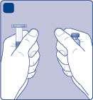 Vyjměte z krabičky injekční lahvičku, adaptér injekční lahvičky a předplněnou injekční stříkačku.