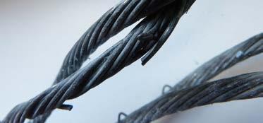 SLAŇOVÁNÍ PRAMENŮ Pramen je základním konstrukčním prvkem skládá se z drátů, které jsou vinuty ve šroubovici a vzájemně se dotýkají.