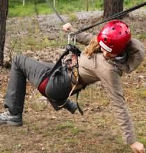 neplánovaném pohybu v džungli JUNGLE SURVIVAL - DETAIL ZADÁNÍ Jste postaveni do fiktivní situace pasažérů malého letadla, které muselo nouzově přistát v neobydlené džungli.