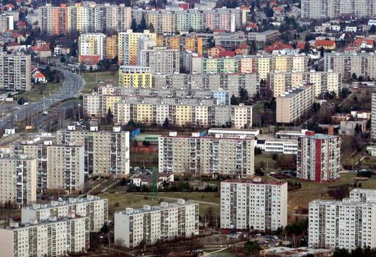 Kontraurbanizace v post-socialistickém kontextu post-socialistická společnost je