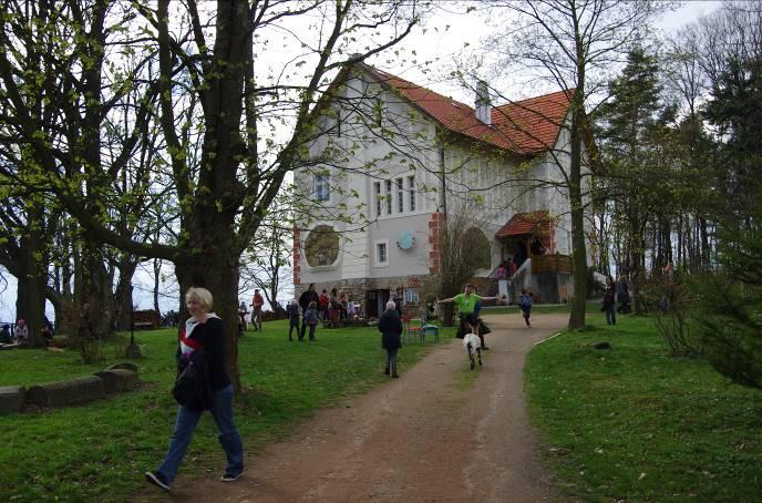 na které se přijelo podívat mnoho diváků. Na tradiční brigádu přijeli studenti z Anglického gymnázia.