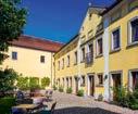 (Apartmán: 1 pokoj) 35 VINAŘSTVÍ ZÁMEK PROSCHWITZ V ZADELU Zámek Proschwitz patří k nejtradičnějším šlechtickým sídlům v Sasku.