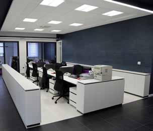 KANCELÁŘSKÁ OFFICE BÜROBELEUCHTUNG VESTAVNÁ RECESSED EINBAULEUCHTEN LED PANEL THIN 600x600 PN22300003 [] LED 50W IP20 3300lm CZ LED panely čtvercového tvaru výborně poslouží jako náhrada za klasická