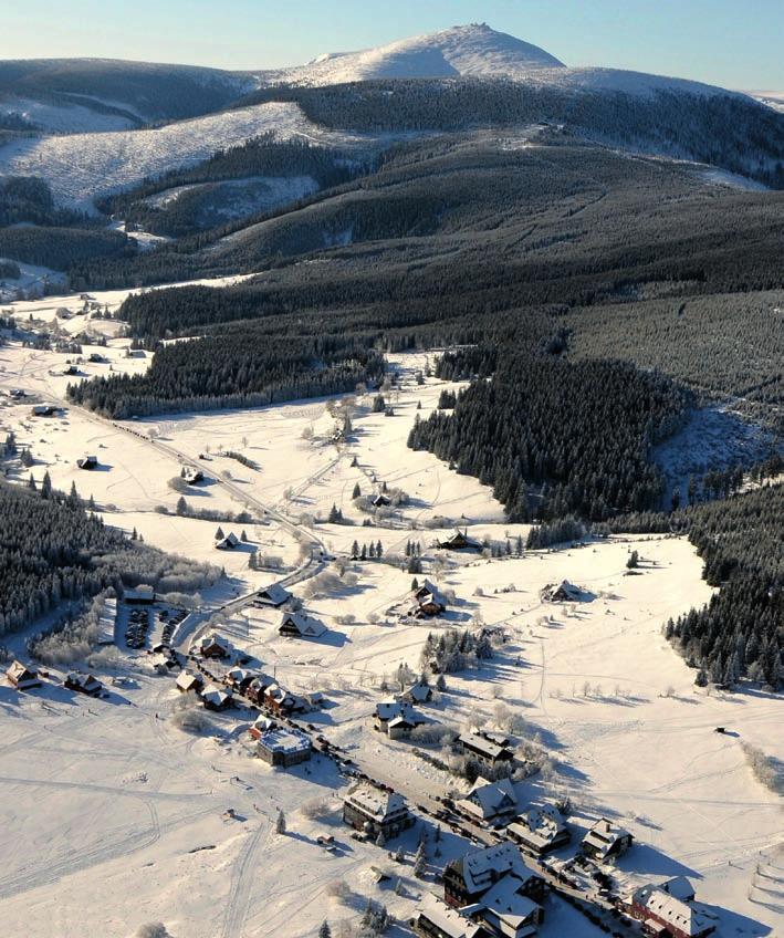 Tato obec s pouhými 135 trvale žijícími obyvateli si dodnes uchovala původní ráz ryze horské osady s typickými krkonošskými boudami a chalupami rozptýlenými po horských svazích.