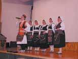 Folklorne skupine su u tradicijskim nošnjama svog kraja oduševile gledaoce pjesmama i virtuoznim igrama, kao i predstavljanjem tradicionalnih jela iz krajeva iz kojih su došli.