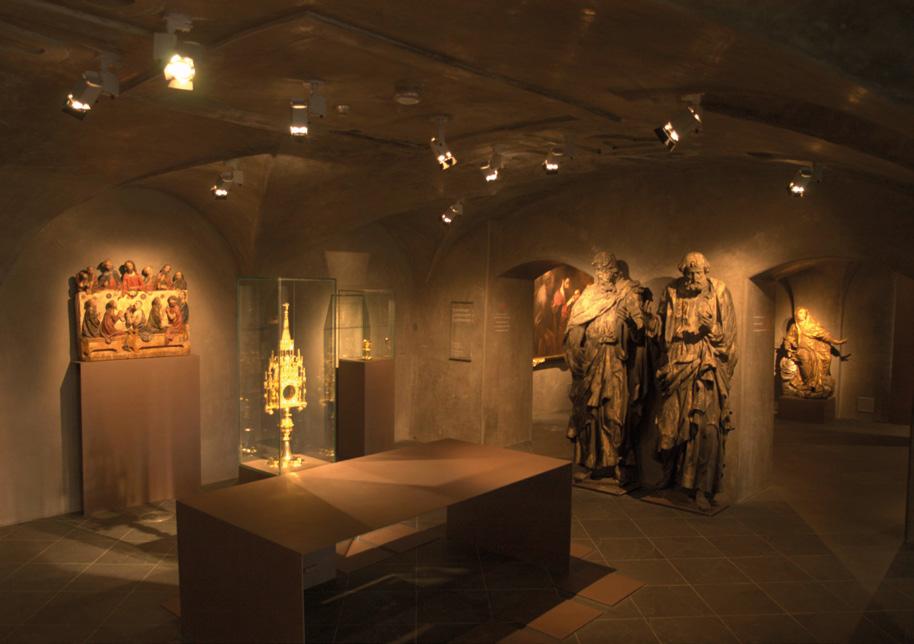Diecézní muzeum Muzeum hraček Diecézní muzeum bylo založeno v roce 1993 jako první svého druhu v České republice.