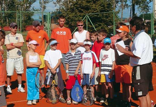 Pripomienky k rebríčkom Prihlášky do termínovej listiny 2008 Predbežné tenisové rebríčky za rok 2007 sú prístupné na internetovej stránke STZ www.stz.sk.