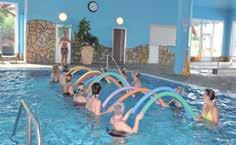 14 x 1,2 m), whirlpool, (53 m 2 ), bazén se slanou vodou, Kneippův chodník, pára, sauna, solární louka; Spa & Balneo nabízí léčebné či relaxační procedury jako masáže, zábaly, inhalace nebo koupele;