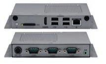 Open 2x RS-232/422/485 porty s 2,5 kv ochrannou izolací duální GbE, připojení druhého displeje přes VGA 1x 2,5 SATA HDD/SSD nebo 1x SATA DOM, 1x CFast externí uzamykatelný Windows 7/8 Embedded,
