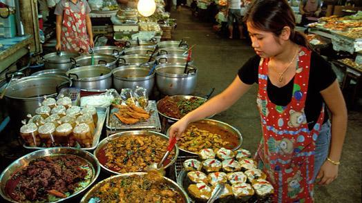 Bangkok Město andělů, město tisíce kanálů neřesti nebo také město plné luxusu, nádherných památek, město co nikdy nespí. Prostě absolutně úchvatná metropole!