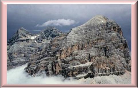 Itálie Cortina d`ampezzo Začátečníci Dolomity jsou jedním z horských masivů italských Alp a nachází se zde