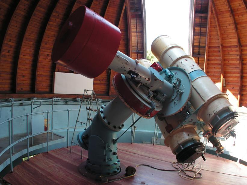 7 Obr. 8 dvojitý astrograf 0,4 m f/5 observatória Naučnyj na Kryme.