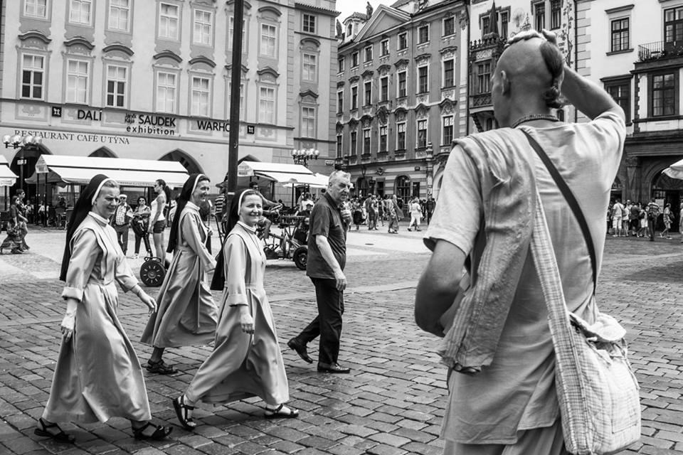 Religiozita a spiritualita ve zdravotní a sociální péči bratrská ad.). Diakonie se však mohou jmenovat i jednotlivá konkrétní zařízení poskytující podobné služby.