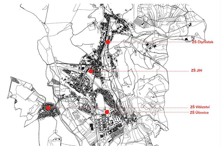 název základní školy umístění kapacita Základní školy zřizované městem Mariánské Lázně Základní škola Úšovice Základní škola Jih Školní náměstí 472, Mariánské Lázně Komenského 459, Mariánské Lázně