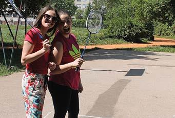 Okupili su se svi sudionici turnira, učenici, profesori i naša draga ravnateljica koja je najavila prezentaciju o našim vrhunskim sportašima.