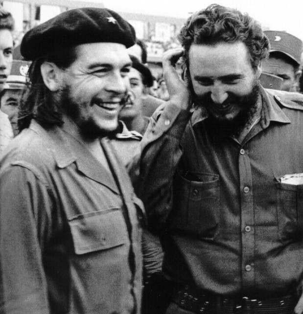 KUBANSKA ATOMSKA KRIZA 1962: 1959 zavlada Fidel Castro, povezan z ZSSR 1961 CIA poskuša strmoglaviti Castra, zaprosi ZSSR za voj. pomoč.