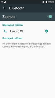 Telefon začne automaticky vyhledávat okolní zařízení.