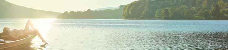 dle vývěsky Lodní plavba na jezeře Wolfgangsee +43 6138 2232-0 Příroda a kultura - tématická okružní stezka kolem jezera +43 6227 2348 28. duben - 1. listopad.