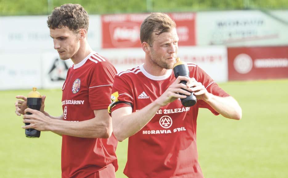Se sým týmem si užíá edoucí příčky tabulce FNL a chystá se sobotní domácí zápas s druhými Českými Budějoicemi. Konec podzimní části je obzoru. Jaký byl fotbaloý podzim z ašeho pohledu?