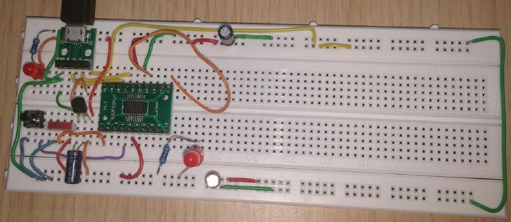 Pole osazené STM042 osazené pole LED 1 +3,3 V VBUS=+5 V +3,3 V GND VBUS=+5 V STM32F042 GND LED 2