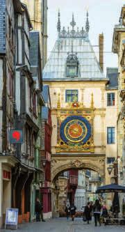 CESTOU FRANCOUZSKÝCH KRÁLŮ Z CHAMPAGNE DO VÝCHODNÍ NORMANDIE ZÁŽITKOVÉ ÚDOLÍ LOIRY Rouen 5 dní L Étretat Chambord Chenonceau 5 dní Francie je neuvěřitelně rozmanitá země!
