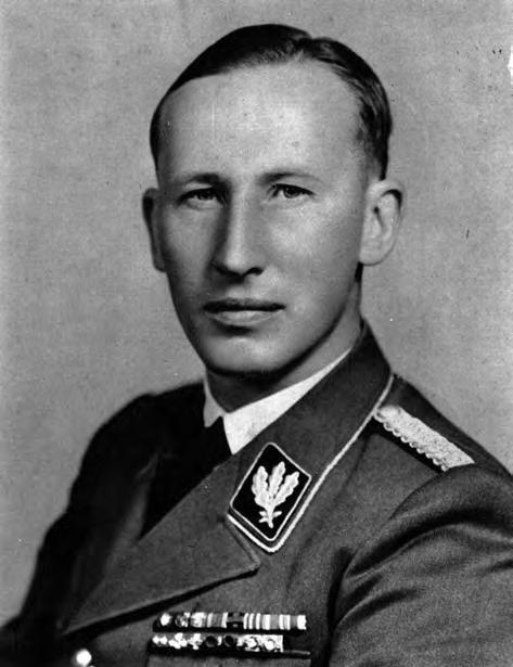70 Zdraví nemocní říšští protektoři v Čechách a na Moravě 1939 1945 Reinhard Heydrich, 1942 následovaly generálské hodnosti; 30. června 1934 byl jmenován SS-Gruppenführerem (generálporučíkem).