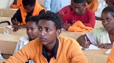 t é m a Projekty, které pomáhají 20 Shiny Day škola a dílny zdarma V Etiopii se dětská práce stále týká více než 50 % dětí.