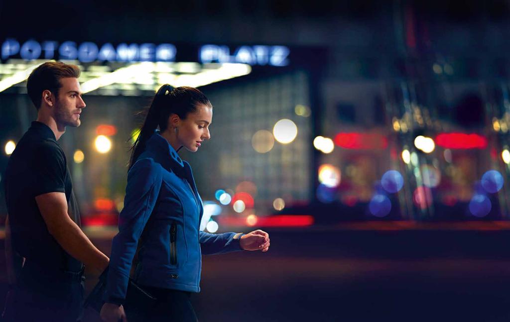 KOLEKCIA R SVETLÁ MESTA. LOKALITA: POTSDAMER PLATZ, BERLIN-MITTE PÁNSKE POLO TRIČKO Viď popis produktu na strane 103 15D.084.230.A F Písmeno, ktoré dokáže uvoľniť adrenalín.