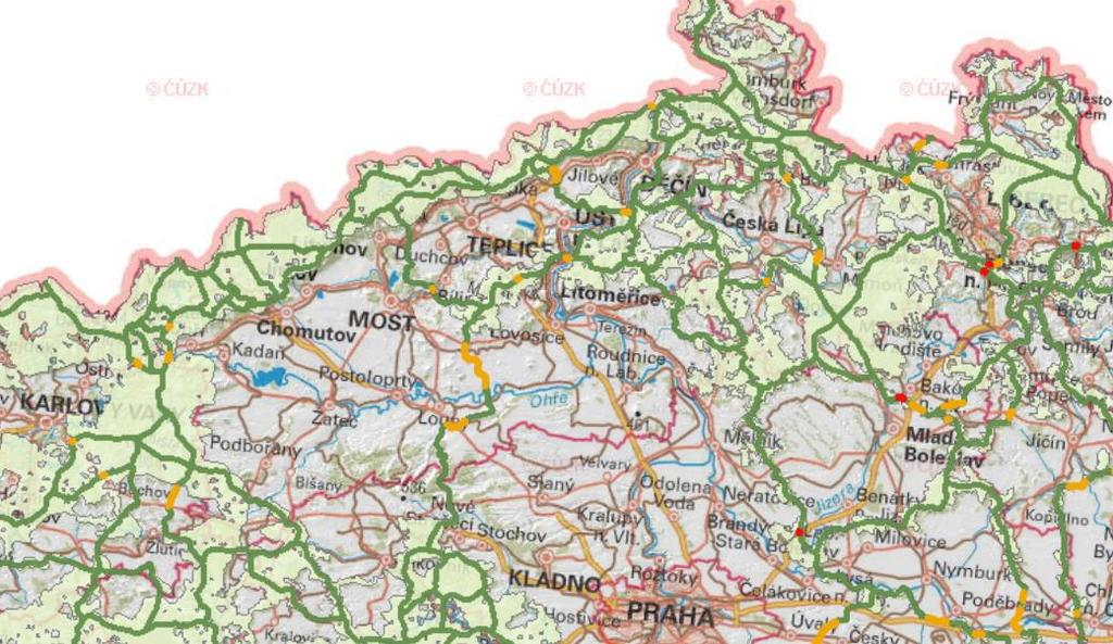 Území kraje je rozděleno z hlediska jeho prostupnosti na oblasti - mimořádného významu - pokrývá celý pás Krušných hor, Šluknovský výběžek a Lužické hory, kde dochází k nadregionálně významným