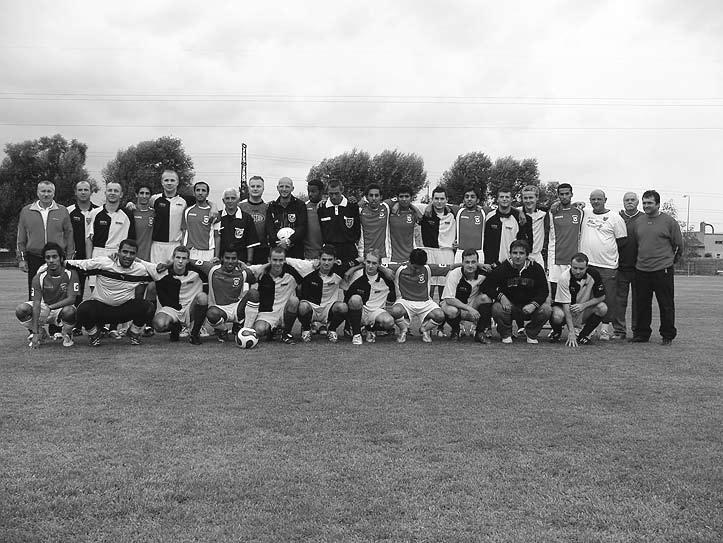 Druhý deň bol venovaný futbalu a pod slovenskou a českou štátnou vlajkou, ktoré viali na stožiaroch ihriska MFK Ilava, sa začali priateľské futbalové stretnutia žiakov.