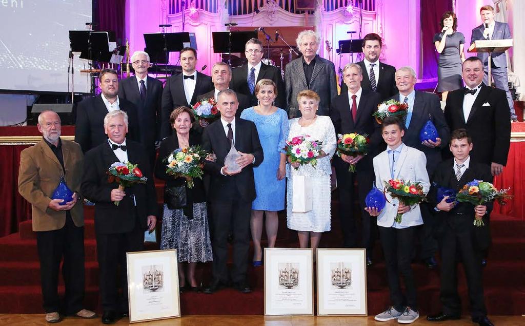 závazku veřejné služby. Díky tomu budou moci bez problémů udržet chod jedinečných, nicméně ztrátových oddělení. Rozhodlo o tom Zastupitelstvo Karlovarského kraje na svém zářijovém zasedání.