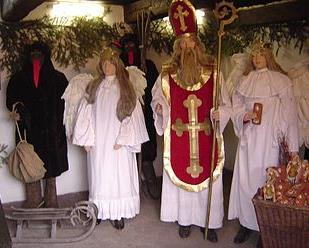 V Česku a na Slovensku je v dnešní době při tzv. mikulášské nadílce Mikuláš představován v biskupském oděvu s dlouhým bílým vousem a je doprovázen anděly a čerty.