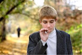 Základné údaje Fajčenie Vnímaná dostupnosť cigariet/tabaku V priemere okolo 60% všetkých študentov v zúčastnených krajinách uviedlo, že je takmer ľahké a veľmi ľahké získať cigarety, v prípade, že by