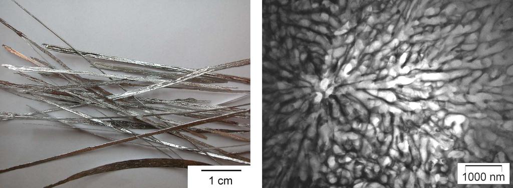 vytlačení roztavené slitiny na rychle rotující měděný kotouč. Struktura slitiny zobrazená v transmisním elektronovém mikroskopu (TEM) na obr.