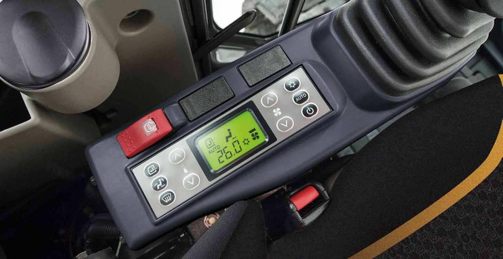 OBSLUHA SI TO ZASLOUŽÍ SNADNÁ ÚDRŽBA SNADNÉ OVLÁDÁNÍ BEZPEČNÁ A SNADNÁ ÚDRŽBA Lepší výbava Hydraulický systém, iltry, motor a chladiče jsou snadno dostupné ze země a umožňují tak intuitivní, bezpečné