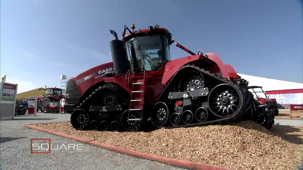 TRAKTOROVÉ PODVOZKY Obrázek 1.5Case IH QuadTrac [5] 1.2.1 PÁSY Pásy jsou tvořeny pryží a ocelovými vlákny. Na vnější straně jsou opatřeny šípovým dezénem s možností výběru podle pracovního povrchu.