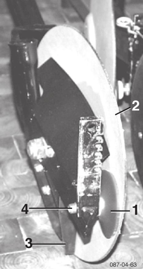 VleËnÈ dkovè a ìöirokop skovèî v sevnì botky jsou vybaveny odklopnou patkou proti ucp v nì.