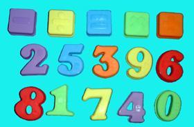 a) aspoň tri násobky čísla 11: b) aspoň dva delitele čísla 68: c) násobky čísla 14 väčšie ako 100 a menšie ako 150: d) delitele 36, ktoré nie sú delitele 24: e) násobok čísla 45, ktorý je najbližšie