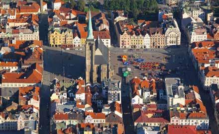 ZÁPADOČESKÁ METROPOLE PLZEŇ TVOŘÍ BRÁNU NA ZÁPAD Jakmile se řekne Plzeň, většině z nás si vybaví pověstné pivo.