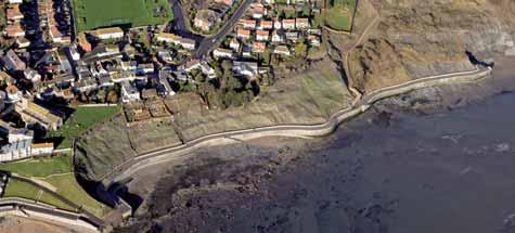 CELKOVÝ VÍTĚZ Nejvyšší ocenění získala stavba Lyme Regis Phase IV Sea Wall and Promenade v Dorsetu.